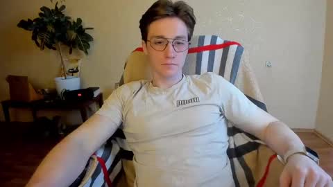 Snapshot of deni_boy99 chatting on March 12, 2025, 7:49 pm Deni online show from March 12, 2025, 7:49 pm