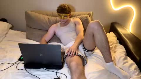 Snapshot of deniel_horny chatting on June 12, 2026, 5:56 pm Deni online show from June 12, 2026, 5:56 pm