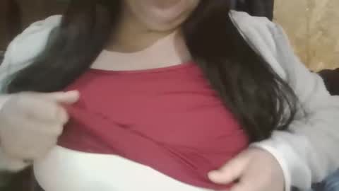 curvy top online show from December 19, 2025, 3:13 am