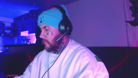 Oliver online show from March 3, 2026, 3:45 am