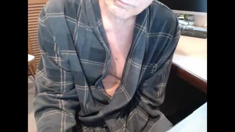 Snapshot of denn_jett chatting on January 26, 2025, 11:39 am Den Jet online show from January 26, 2025, 11:39 am