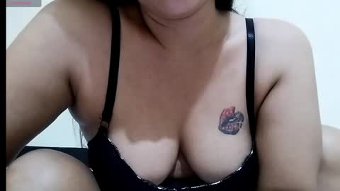 Snapshot of dennabaza chatting on May 22, 2026, 6:09 am Sarina online show from May 22, 2026, 6:09 am