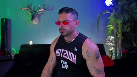 Snapshot of dennis_cox_ chatting on April 19, 2026, 11:29 pm dennis_cox_ online show from April 19, 2026, 11:29 pm