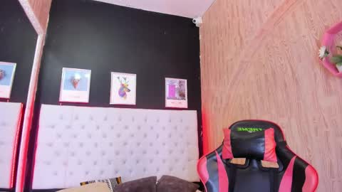 dennyzeans online show from December 20, 2025, 11:39 am