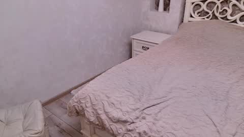 Zaklin online show from November 14, 2025, 3:22 pm