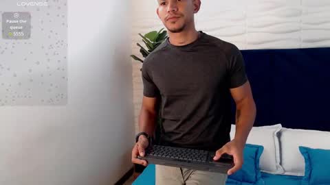 Dereck Myers online show from December 30, 2024, 3:03 am