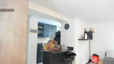 Snapshot of dereckgreen chatting on April 30, 2026, 6:58 pm dereckgreen online show from April 30, 2026, 6:58 pm