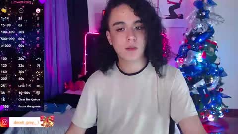 Snapshot of derek_grey1 chatting on December 26, 2024, 10:09 pm Derek independent online show from December 26, 2024, 10:09 pm