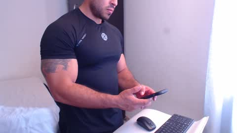 Snapshot of derek_group chatting on December 8, 2024, 2:30 pm Derek online show from December 8, 2024, 2:30 pm