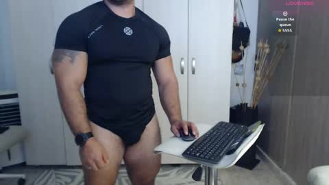 Snapshot of derek_group chatting on May 29, 2026, 11:36 pm Derek online show from May 29, 2026, 11:36 pm