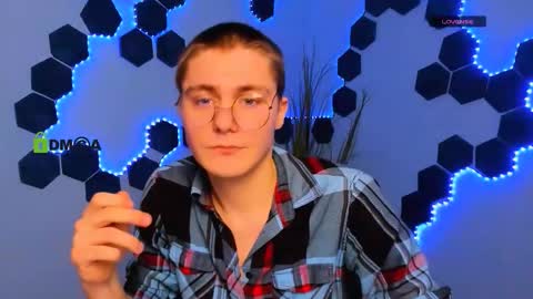 Snapshot of derek_hawk_ chatting on February 4, 2026, 9:37 am derek_hawk_ online show from February 4, 2026, 9:37 am