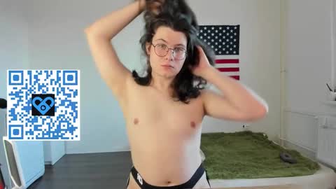 Derek online show from November 14, 2025, 11:31 am