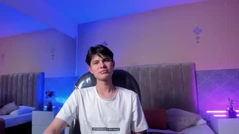 derek_sinn online show from March 8, 2026, 3:10 am