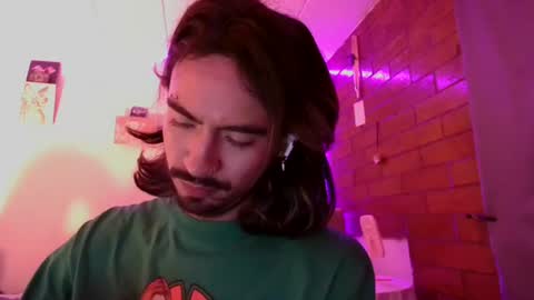 Snapshot of derek_smoke chatting on July 23, 2026, 4:21 am Derek smit online show from July 23, 2026, 4:21 am