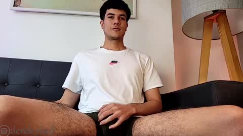 Snapshot of derek_stud_ chatting on January 4, 2025, 5:37 pm Derek independent model online show from January 4, 2025, 5:37 pm