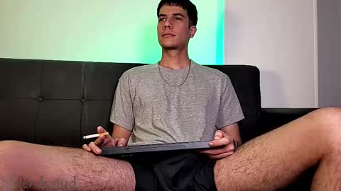 Snapshot of derek_stud_ chatting on December 16, 2025, 4:06 am Derek independent model online show from December 16, 2025, 4:06 am