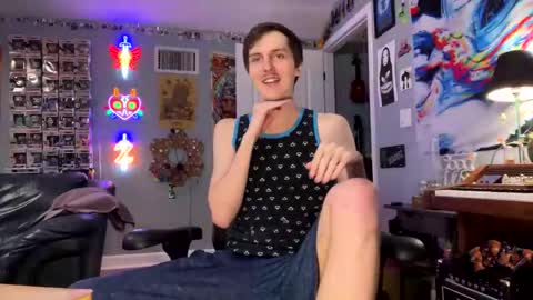 derekdings online show from November 1, 2025, 10:23 pm