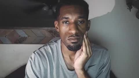 Snapshot of derekthetruth2 chatting on February 5, 2026, 1:43 am derekthetruth2 online show from February 5, 2026, 1:43 am