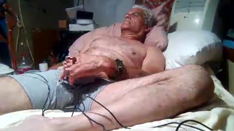 Snapshot of derick1961 chatting on May 22, 2026, 8:21 am derick1961 online show from May 22, 2026, 8:21 am