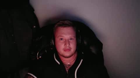 Snapshot of derprince chatting on February 19, 2026, 6:04 pm Gemeinsam Spass habentry together online show from February 19, 2026, 6:04 pm