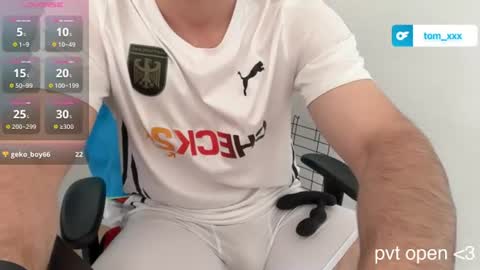 Tom online show from June 19, 2026, 2:43 pm
