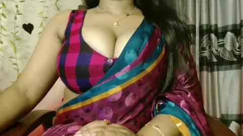 Snapshot of desi_girl_jebin chatting on October 21, 2025, 4:30 pm Jebin online show from October 21, 2025, 4:30 pm