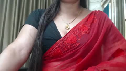 Snapshot of desimaisa130 chatting on December 7, 2024, 7:32 pm Maisa online show from December 7, 2024, 7:32 pm