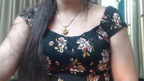 Snapshot of desimaisa130 chatting on December 21, 2024, 10:19 pm Maisa online show from December 21, 2024, 10:19 pm