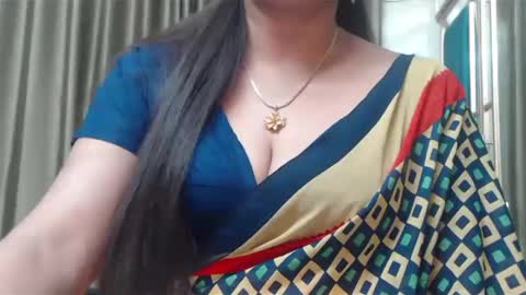 Snapshot of desimaisa130 chatting on December 25, 2024, 3:49 pm Maisa online show from December 25, 2024, 3:49 pm