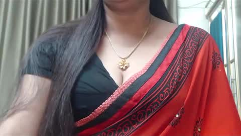 Snapshot of desimaisa130 chatting on January 19, 2025, 8:51 pm Maisa online show from January 19, 2025, 8:51 pm