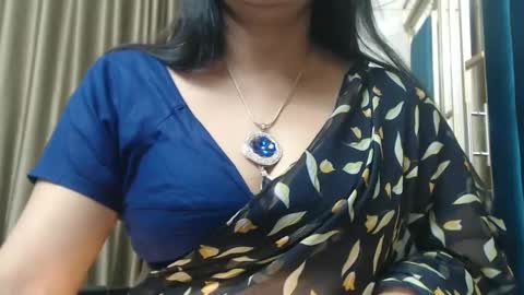 Snapshot of desimaisa130 chatting on January 22, 2025, 6:41 pm Maisa online show from January 22, 2025, 6:41 pm