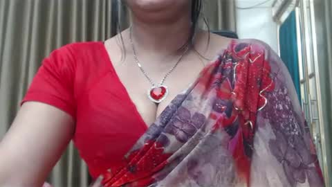 Snapshot of desimaisa130 chatting on January 24, 2025, 7:18 pm Maisa online show from January 24, 2025, 7:18 pm