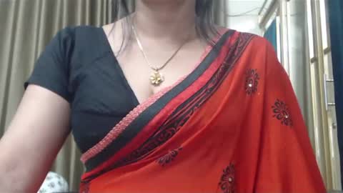 Snapshot of desimaisa130 chatting on January 27, 2025, 9:00 pm Maisa online show from January 27, 2025, 9:00 pm