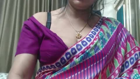 Snapshot of desimaisa130 chatting on February 1, 2025, 6:08 pm Maisa online show from February 1, 2025, 6:08 pm