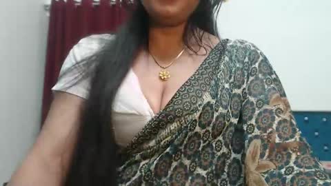 Snapshot of desimaisa130 chatting on September 17, 2025, 5:14 pm Maisa online show from September 17, 2025, 5:14 pm