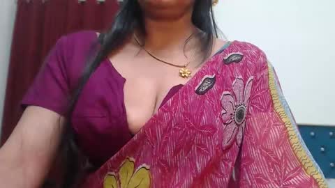 Snapshot of desimaisa130 chatting on September 19, 2025, 6:19 pm Maisa online show from September 19, 2025, 6:19 pm