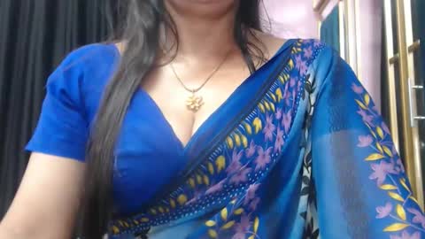 Snapshot of desimaisa130 chatting on October 20, 2025, 5:13 pm Maisa online show from October 20, 2025, 5:13 pm