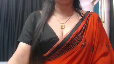 Snapshot of desimaisa130 chatting on October 30, 2025, 5:13 pm Maisa online show from October 30, 2025, 5:13 pm