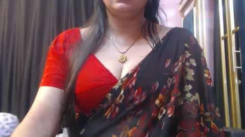 Snapshot of desimaisa130 chatting on November 5, 2025, 4:40 pm Maisa online show from November 5, 2025, 4:40 pm