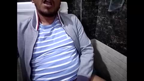 Snapshot of desimunda4ug chatting on December 1, 2024, 11:36 pm Browndesi online show from December 1, 2024, 11:36 pm