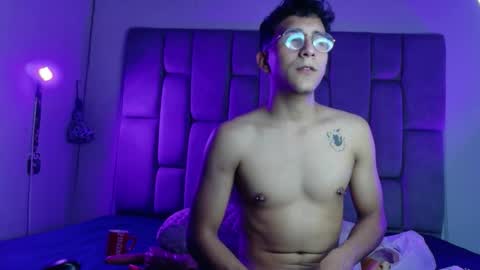 desire4duo online show from March 8, 2026, 12:09 pm