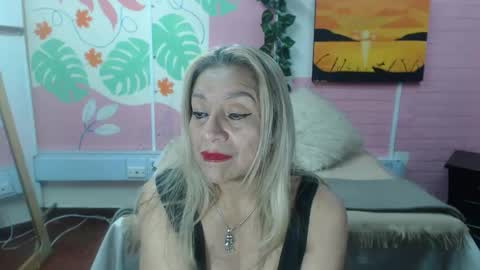 Snapshot of desire_latin chatting on May 20, 2026, 4:02 pm VALERIA online show from May 20, 2026, 4:02 pm