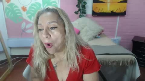 Snapshot of desire_latin chatting on May 22, 2026, 4:12 pm VALERIA online show from May 22, 2026, 4:12 pm