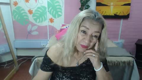 Snapshot of desire_latin chatting on May 25, 2026, 3:29 pm VALERIA online show from May 25, 2026, 3:29 pm