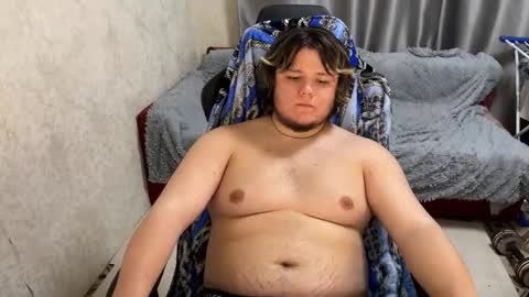 Snapshot of desiredude9 chatting on September 16, 2025, 5:47 pm desiredude9 online show from September 16, 2025, 5:47 pm