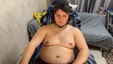 Snapshot of desiredude9 chatting on September 18, 2025, 6:43 pm desiredude9 online show from September 18, 2025, 6:43 pm