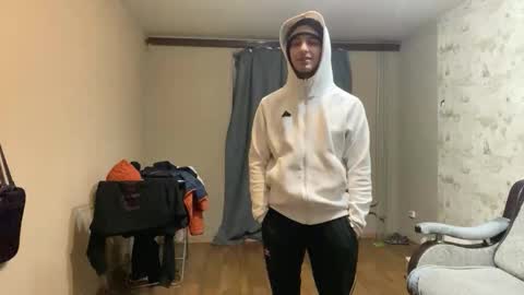 Snapshot of desiredude9 chatting on March 1, 2026, 6:43 pm desiredude9 online show from March 1, 2026, 6:43 pm