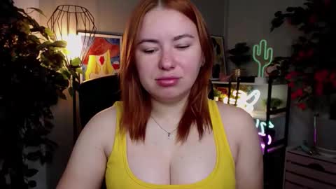 LAYLA online show from September 16, 2025, 6:25 am