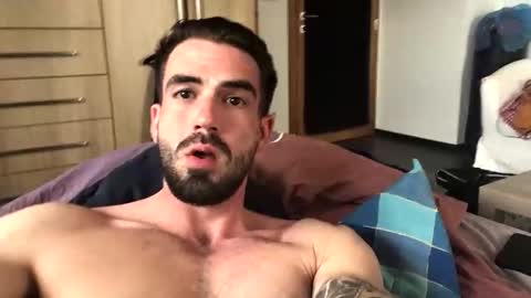 desirtexz online show from April 14, 2026, 12:33 pm