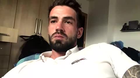 desirtexz online show from April 19, 2026, 2:38 pm